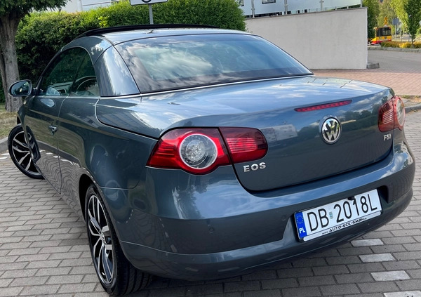 Volkswagen Eos cena 23999 przebieg: 89000, rok produkcji 2007 z Wałbrzych małe 742